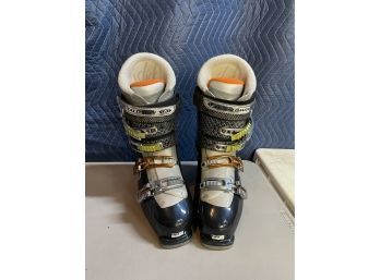 Salomon Snow Boots Size 9