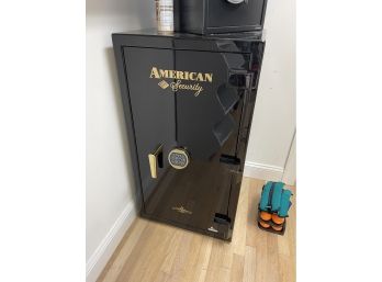 Oversized American Security Safe  With Combo!