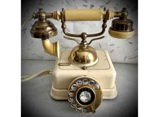 Lovely Vintage Princess Rotary Phone