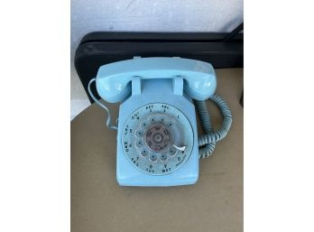 Adorable Vintage Rotary Phone