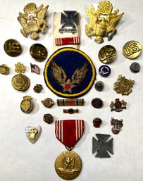WW2 Air Force Pins, Bullion Patch, Medals Etc.