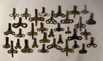 Large Selection Of Clock And Watch Keys