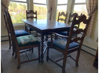 Vintage Spool Leg Dinning Table And Chairs