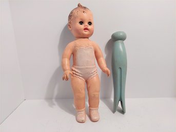 1956 SUN Squeak Rubber Girl Doll Made In USA