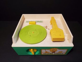 Sesame Street Music Box With 5 Song Disks