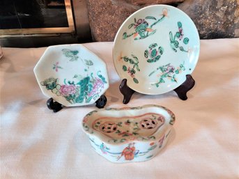 Antique Chinese Hexagon Rose And Butterfly Plate Small Rose Porcelain Dish Antique Chinese Cricket Cage