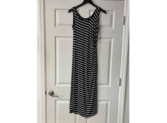 WHERE ALL THE TALL WOMEN AT!?! WOMENS LORD & TAYLOR LONG STRIPED DRESS SIZE S