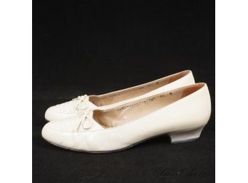 WITH ORIGINAL BOX! SALVATORE FERRAGAMO MADE IN ITALY 'SNELLA' WHITE LACED BOW FRONT KITTEN HEEL SHOES 5.5