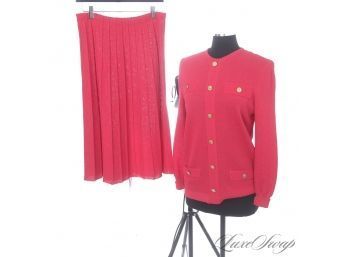 STUNNING VINTAGE ANONYMOUS CORAL PINK STRETCH KNIT 2 PIECE SKIRT SUIT WITH GOLD CREST BUTTONS AND PLEAT SKIRT