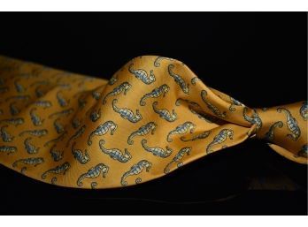 SUMMER WHIMSY TIFFANY & CO MADE IN ITALY ANTIQUE GOLD SEAHORSE THEME SILK TIE
