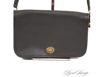 COVETED AND NEAR MINT VINTAGE COACH MADE IN USA BLACK LEATHER BONNIE CASHIN TURNLOCK SMALL FLAP BAG