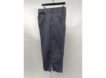 DRESS EM UP OR DOWN!! VERSATILE AND RECENT MENS BROOKS BROTHERS 5-POCKET NAVY CHINO PANTS SIZE 32