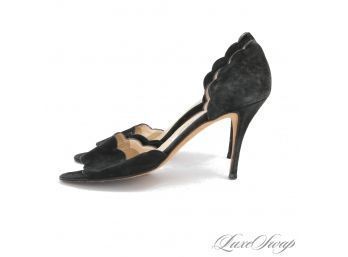 JUST. SO. PRETTY! MANOLO BLAHNIK MADE IN ITALY BLACK SUEDE SCALLOPED EDGE OPEN TOE SHOES 37 / 7