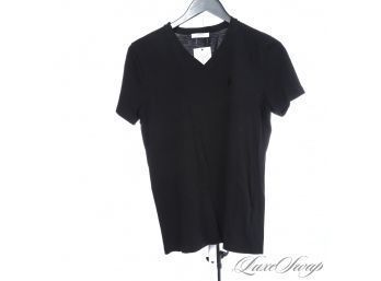 NEAR MINT AND RECENT MENS VERSACE COLLECTION SOLID BLACK V-NECK TEE SHIRT WITH EMBROIDERED MEDUSA XS