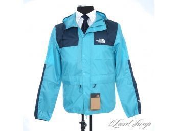 BRAND NEW WITH TAGS 2021 MODEL MENS THE NORTH FACE CARIBBEAN BLUE AND NAVY MICROFIBER WIND JACKET M