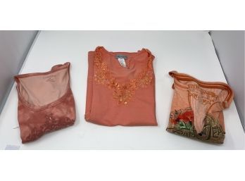THESE ARE PEACHY! LOT OF 3 WOMENS PEACH / MELON EMBELLISHED SHIRTS FROM GAP JEANS, BODY CENTRAL & SONOMA M