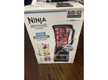 NIB Ninja Professional Plus Blender 1400 Watts 72 Oz Full-size Pitcher