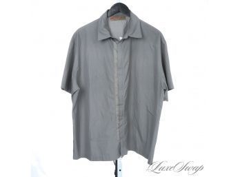 THE ONE EVERYONE WANTS! MENS PRADA MADE IN ITALY DOLPHIN GREY MICROFIBER ZIP FRONT SHORT SLEEVE BOXY SHIRT