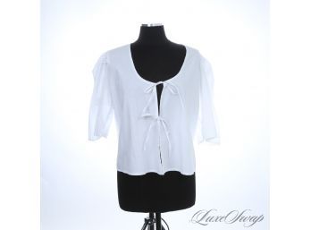 NEAR MINT AND MODERN MAISON CLEO WHITE SPRING WEIGHT VOILE COTTON LACED FRONT BOHEMIAN SLEEVE SHIRT