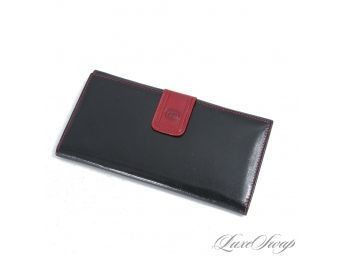 INCREDIBLY RARE DEADSTOCK BRAND NEW WITHOUT TAGS VINTAGE GUCCI MADE IN ITALY BLACK LEATHER WALLET W/RED TRIM