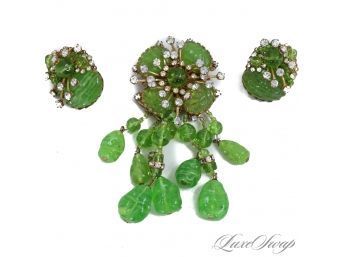 A TRULY EXCEPTIONAL SUITE OF SIGNED VINTAGE MIRIAM HASKELL GREEN POURED GLASS AND CRYSTAL BROOCH & EARRINGS