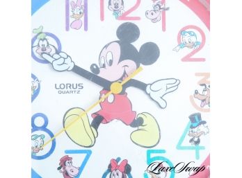 M-I-C-K-E-Y! VINTAGE LORUS MICKEY MOUSE WALL CLOCK, DISNEYANA, TESTED, WORKS