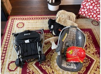 LARGE BABY LOT OF JOOVY BABY STROLLER, GRACO CAR SEAT, BUMBO FOOD STAND, & SHEARLING LINED SNUGGLE POD