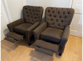 LOT OF 2 TUFTED CHOCOLATE NAILHEAD TRIM RECLINING LOUNGE CHAIRS