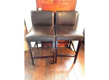 LOT OF 2 GENUINE LEATHER LOW-BACK COUNTER STOOLS / CHAIRS