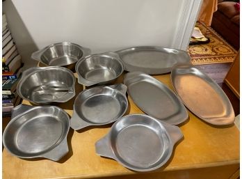 LARGE LOT OF RESTAURANT GRADE STAINLESS STEEL BOWLS TRAYS & DISHES