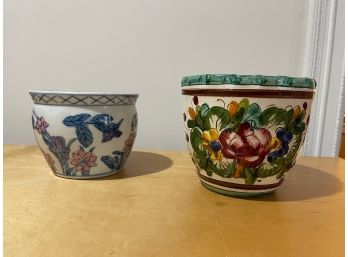 SUPER HIGH QUALITY LOT OF 2 HAND MADE & PAINTED URN VASES
