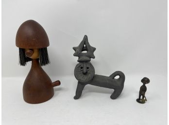 LOT OF 3 AFRICAN / TRIBAL FIGUIES NCLUDING WOODEN WARRIOR, CERAMIC DEITY LION
