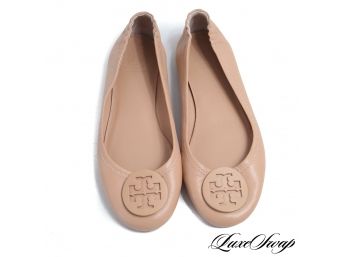 VIRTUALLY BRAND NEW TORY BURCH NUDE LEATHER MONOGRAM COIN BALLET FLAT SHOES 8.5