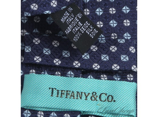 EXQUISITE TIFFANY & CO. MADE IN ITALY NAVY BLUE WOVEN DIAMOND SILK MENS TIE