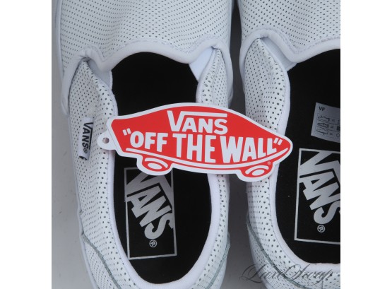 BRAND NEW WITH TAGS VANS OFF THE WALL WHITE PERFORATED LEATHER SKATE SNEAKERS 6.5