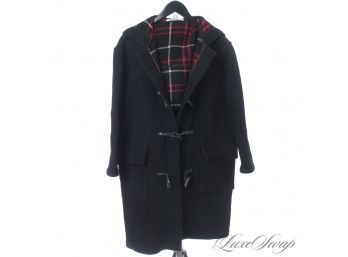 THE GOOD VINTAGE : AUTHENTIC LADIES BURBERRY MADE IN ENGLAND NAVY DUFFLE COAT WITH TARTAN LINING M