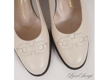 LIKE NEW WITHOUT BOX SALVATORE FERRAGAMO ULTRA LIGHTWEIGHT CREAM LEATHER GANCINI EMBOSSED SHOES 6
