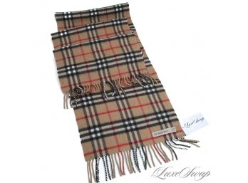 THE ONE EVERYONE WANTS : AUTHENTIC, RECENT & LIKE NEW BURBERRY 100 CASHMERE MADE IN SCOTLAND NOVACHECK SCARF
