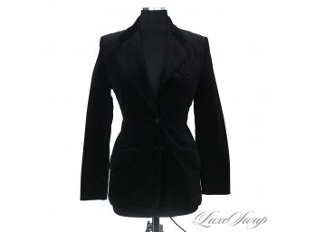 THE STAR OF THE SHOW : AUTHENTIC GUCCI MADE IN ITALY BLACK VELVET SMOKING FITTED WOMENS JACKET 42