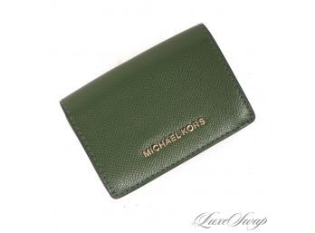 BRAND NEW WITHOUT TAGS AUTHENTIC MICHAEL KORS GREEN AND BLACK TEXTURED LEATHER CARD CASE WALLET