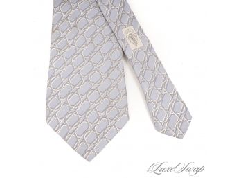 LIKE NEW AUTHENTIC GUCCI MADE IN ITALY RECENT SKY BLUE GEOMETRIC WAVE  LINK SILK MENS TIE