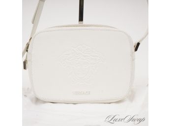 BRAND NEW WITH TAGS AUTHENTIC $800 VERSACE WHITE PEBBLEGRAIN LEATHER EMBOSSED MEDUSA CROSSBODY BAG
