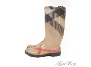 ON EVERYONES WISH LIST : AUTHENTIC BURBERRY MADE IN ITALY 'MAXI NOVACHECK' WELLINGTON RAIN BOOTS 39