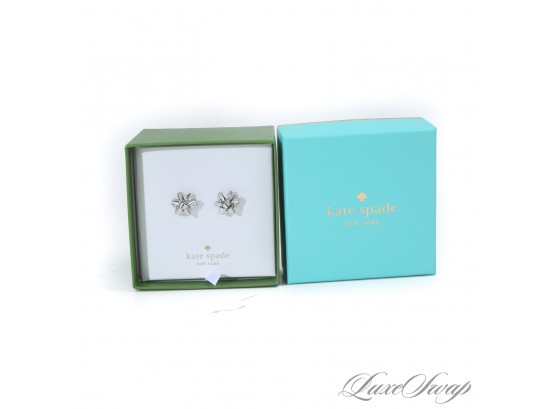 BRAND NEW IN BOX AUTHENTIC KATE SPADE SILVER TONE GIFT RIBBON SHAPED EARRINGS FOR PIERCED EARS