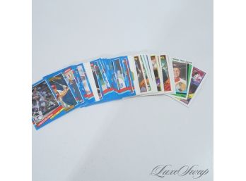 #10 LOT OF ASSORTED EXCELLENT CONDITION BASEBALL / SPORTS CARDS FROM THE 90S : MARK MCGWIRE, LEN DYKSTRA ETC