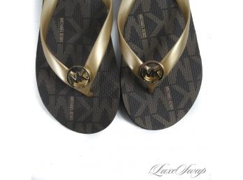 BRAND NEW WITHOUT TAGS AUTHENTIC MICHAEL KORS BROWN AND GOLD STRAP MK MONOGRAM 'JETSET' FLIP FLOP SANDALS 6