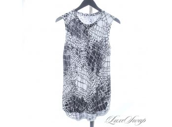 SUPER CUTE Y'ALL : LIKE NEW VINCE BLACK AND WHITE ABSTRACT ALLIGATOR PRINT HIGH/LOW SLINKY TANK TOP S