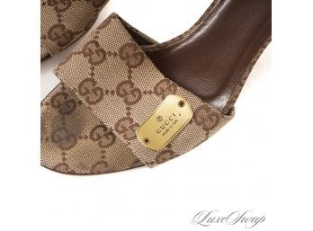 THE STARS OF THE SHOW! AUTHENTIC GUCCI MADE IN ITALY MONOGRAM CANVAS STRAP SANDALS WITH GOLD PLAQUE 7