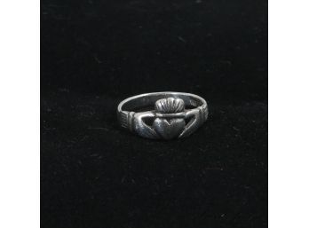 #5 A TRADITIONAL IRISH CLADDAGH RING IN STERLING SILVER