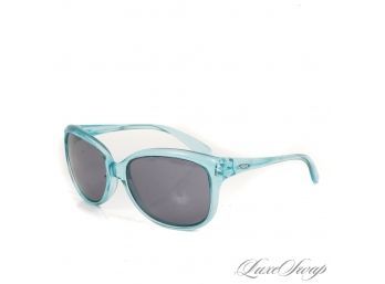 #A WHAT A COLOR! OAKLEY MADE IN USA 'PAMPEREA' TRANSLUCENT CARIBBEAN BLUE OVERSIZE SUNGLASSES